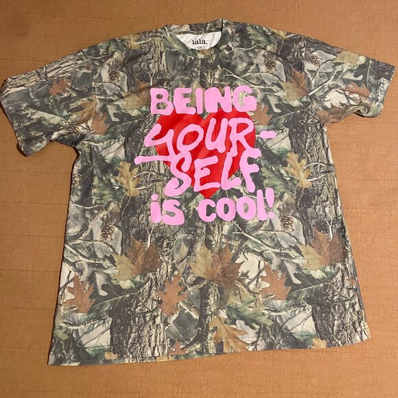 Dressed in Lala Being Yourself is Cool Camo Tee L/XL - Picture 6 of 6